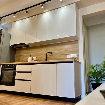 City Center Cozy Apartment Tirana Esterno foto