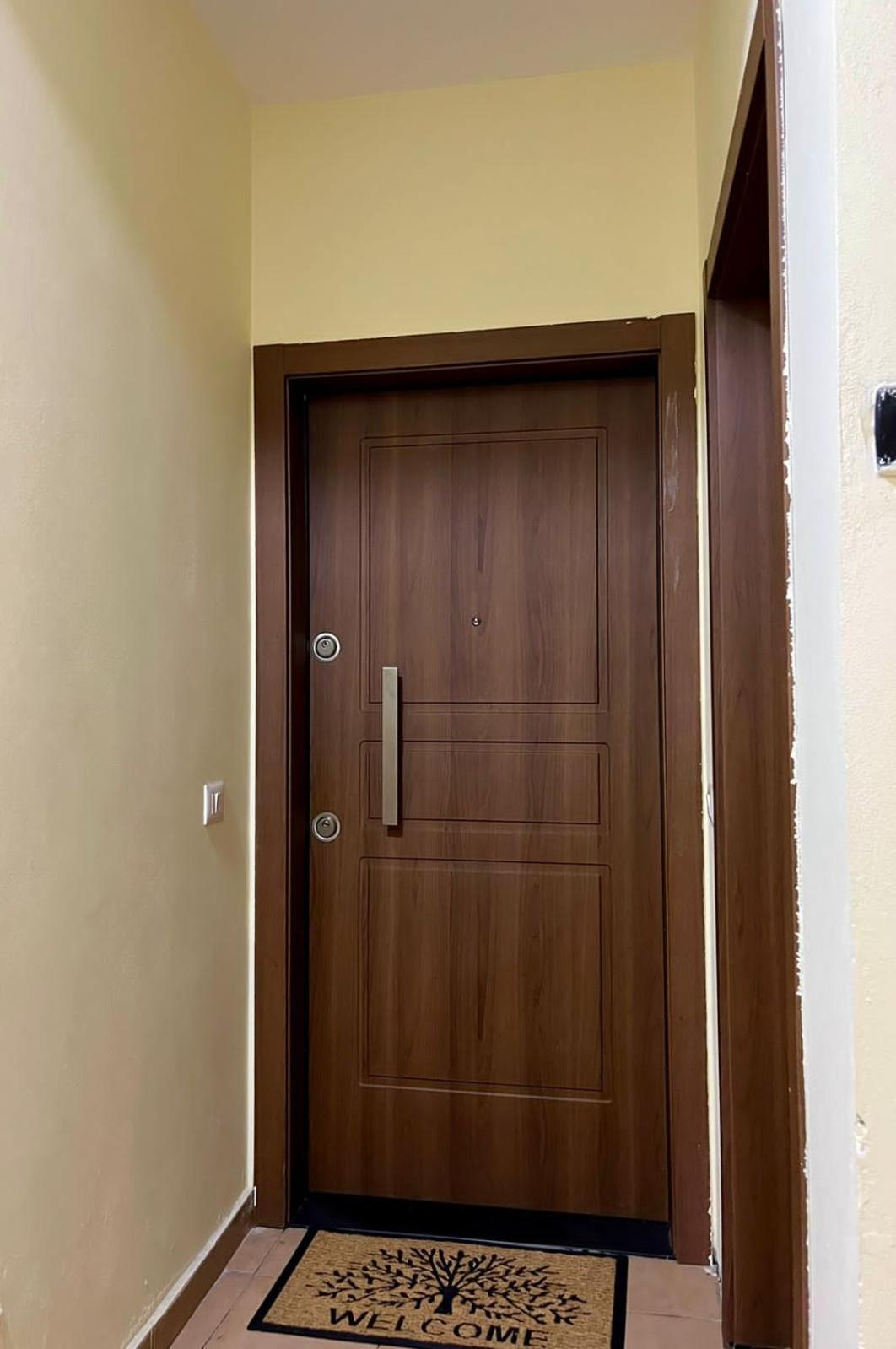 City Center Cozy Apartment Tirana Esterno foto